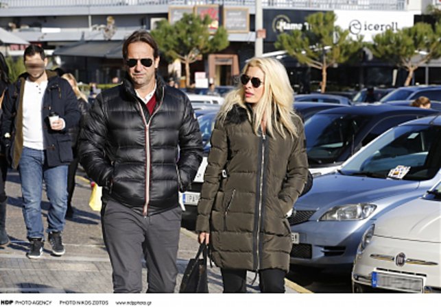 Μενεγάκη - Παντζόπουλος: Πλούσιο φωτογραφικό υλικό από την βόλτα τους στη Γλυφάδα