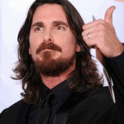 Thumbs up για τον Κρίστιαν Μπέιλ