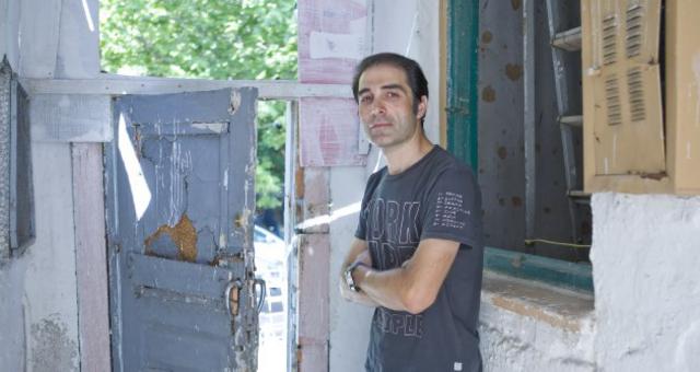 Το αιματοβαμμένο παρελθόν της «Δεμένης Κόκκινης Κλωστής»