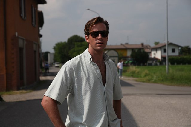 Ο Άρμι Χάμερ βάζει τους επικριτές του «Call Me by Your Name» στη θέση τους