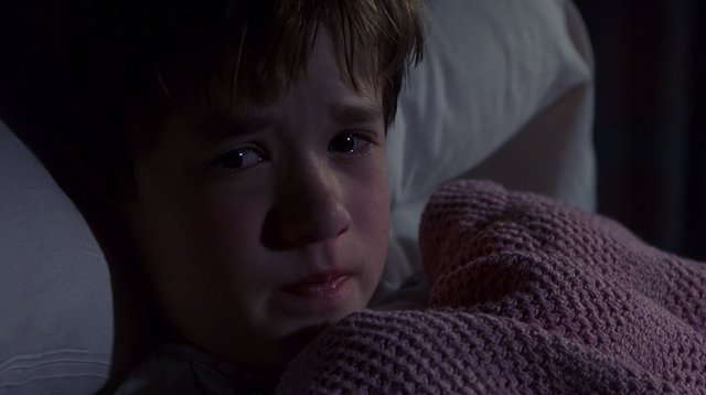 Η Έκτη Αίσθηση (The 6th Sense) του Μ. Ν. Σιάμαλαν, 1999 Στο λέει από την αρχή, «βλέπω νεκρούς».