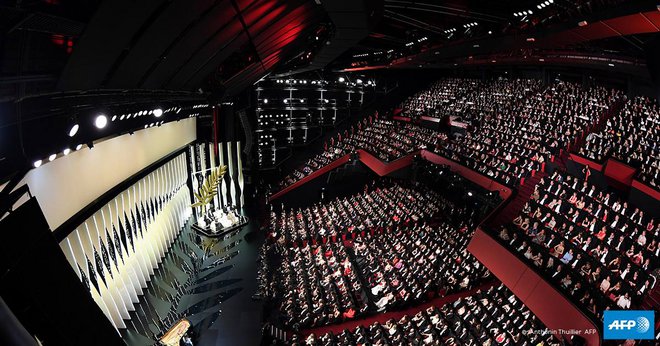 Κάννες 2018: Κέιτ, Πενέλοπε και Τζούλιαν στο λαμπερό κόκκινο χαλί της πρεμιέρας [photos]