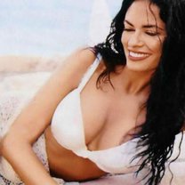 Η σέξι οικοδέσποινα, Μαρία Γκράτσια Κουτσινότα
