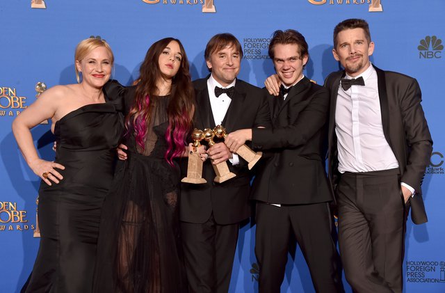 Η ομάδα του «Boyhood» γιορτάζει