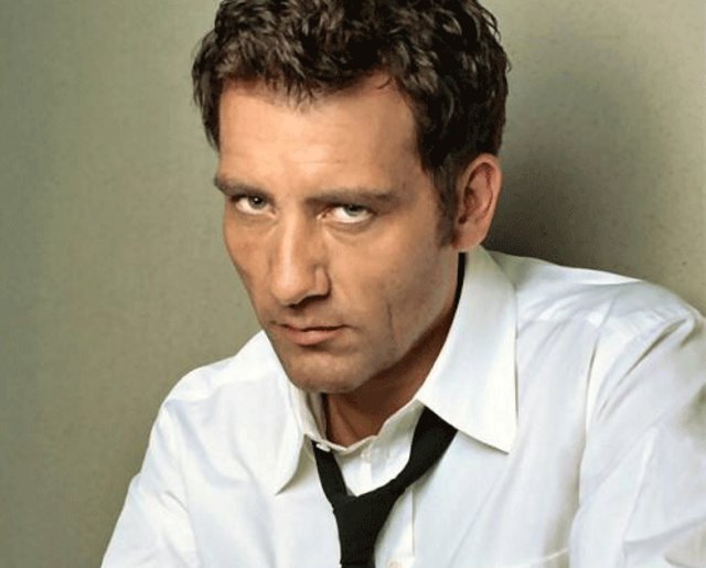 Κλάιβ Όουεν, ο  εισβολέας 