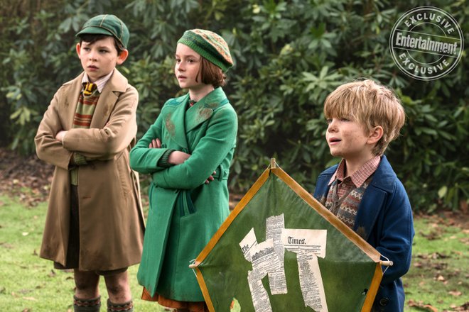 Η Έμιλι Μπλαντ προσγειώνεται μαγικά! Νέες φωτογραφίες από το «Mary Poppins Returns»