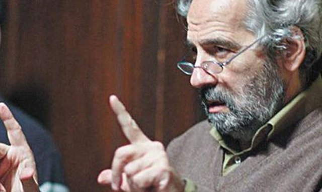 Τώνης Λυκουρέσης