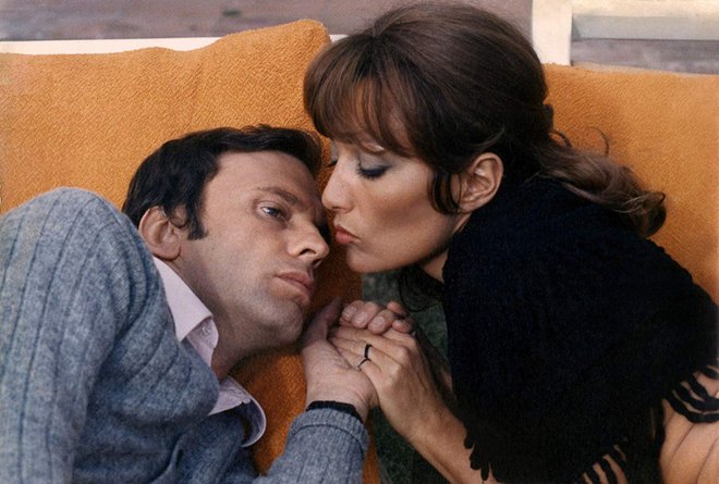 «Οι Ελαφίνες» («Les Biches», 1968) του Κλοντ Σαμπρόλ