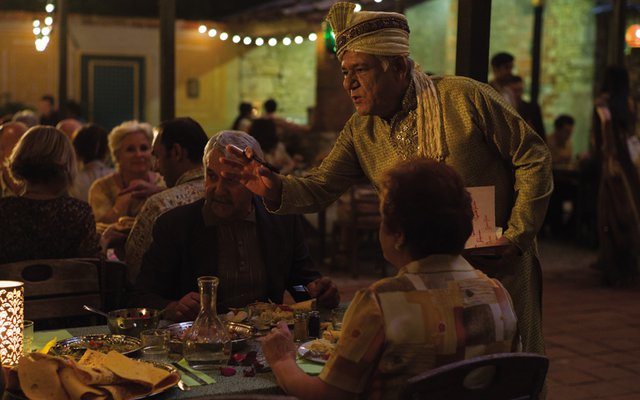 Ένα Ταξίδι 30,5 Μέτρα Μακριά