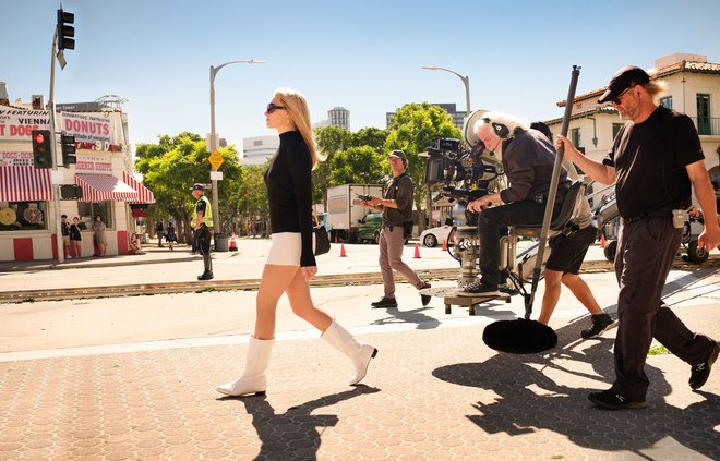 «Once Upon a Time in Hollywood»: Νέες φωτογραφίες από την επιστροφή του Κουέντιν Ταραντίνο