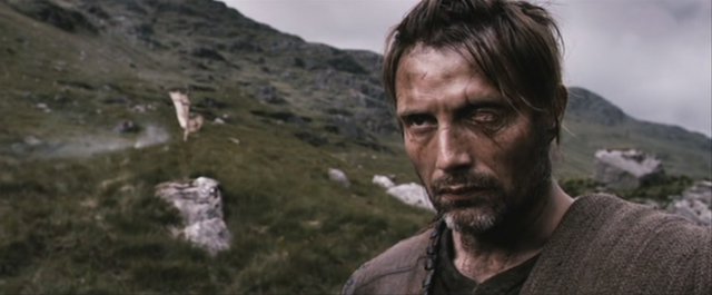 Νίκολας Βίντινγκ Ρεφν και μονόφθαλμος Μαντς Μίκελσεν στον υπόσκοσμο του Τόκιο