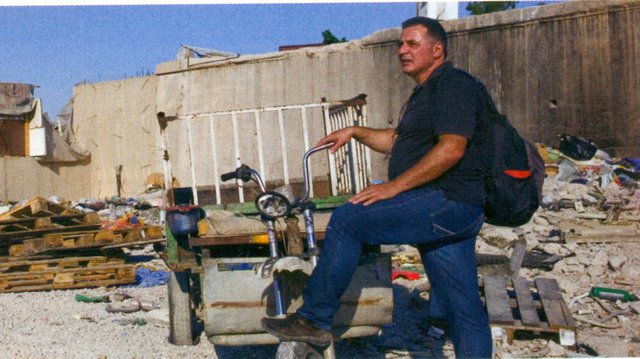 Οι αθέατοι κόσμοι του Χρήστου Καρακέπελη