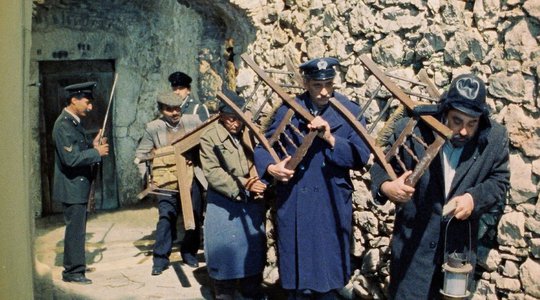 H Εαρινή Σύναξις των Αγροφυλάκων / The Spring Gathering (1999)
  