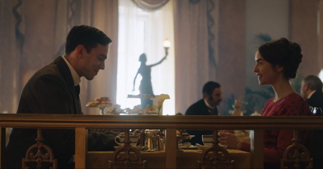 «Tell me a story»: Νέο τρέιλερ για το «Tolkien»