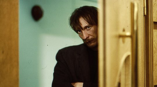 Naked (1993)