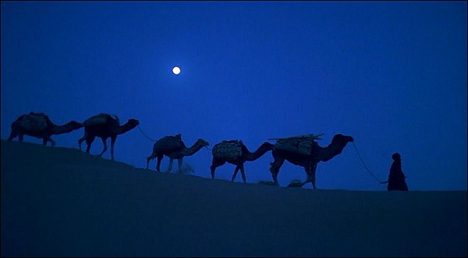 «Τσάι στη Σαχάρα» (The Sheltering Sky, 1990) του Μπερνάρντο Μπερτολούτσι