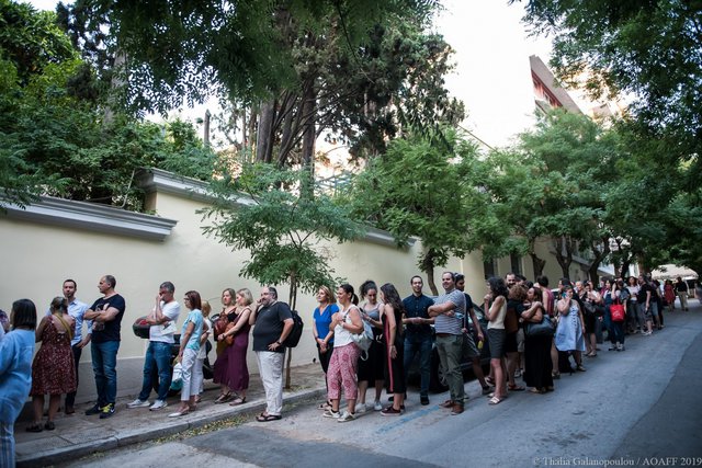 «Η Κρυφή Γοητεία της Μπουρζουαζίας» του Μπουνιουέλ στη Γαλλική Αρχαιολογική Σχολή! [photos]