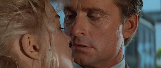 «Βασικό Ένστικτο» (Basic Instinct, 1992) του Πολ Βερχόφεν