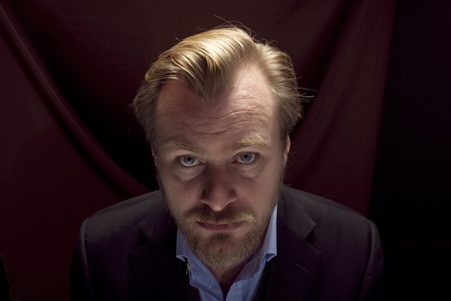My name is Nolan. Chris Nolan. Λέτε;