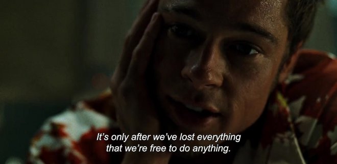 «Fight Club» (1999) του Ντέιβιντ Φίντσερ  Είκοσι χρόνια πριν το «Joker», ένα μεγάλο χολιγουντιανό στούντιο κυκλοφόρησε στην εκπνοή του 20ου αιώνα μία εκρηκτική φιλμική παρατήρηση της Generation X. Λίγ