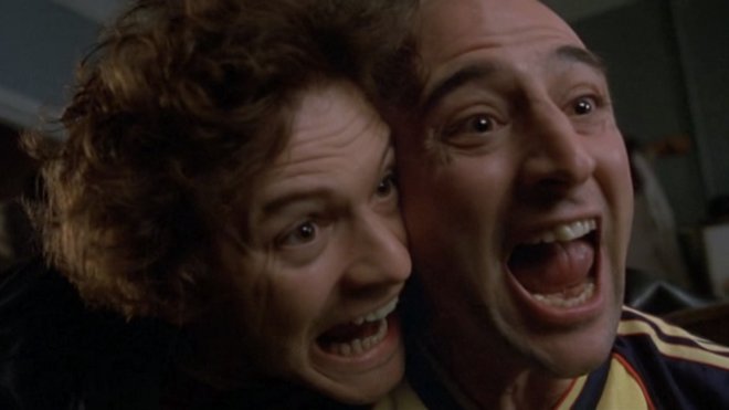 Fever Pitch (1997) του Ντέιβιντ Έβανς  Βασισμένο, με ελευθερίες, στο βιβλίο του Νικ Χόρνμπι, αυτό είναι έργο που οι λάτρεις του ποδοσφαίρου δεν μπορεί να μην αγαπήσουν. Η ιστορία ενός φιλολόγου που ζε