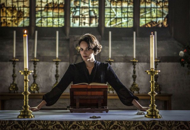 Η Φίμπι Γουόλερ-Μπριτζ αποχαιρετά τη «Fleabag» μέσω μίας έκδοσης με όλα τα γραπτά της
