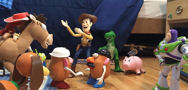 Δύο αδέρφια ξανάφτιαξαν όλο το «Toy Story 3» ως stop-motion animation με αληθινά παιχνίδια 
