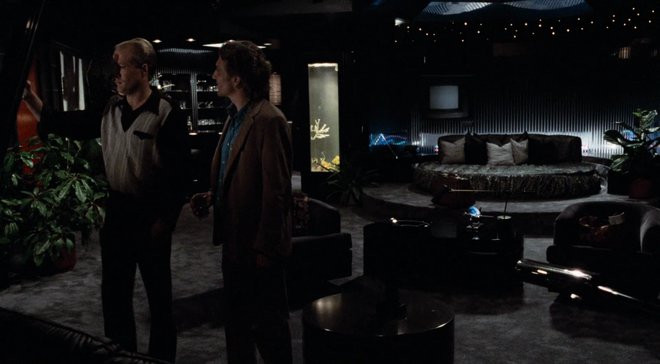 «Διχασμένο Κορμί» (1984) του Μπράιαν Ντε Πάλμα, Σκηνογραφία: Άϊντα Ράντομ, Κλούντια Ρίμπαρ
