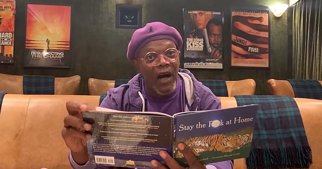 «Stay the Fuck at Home»: Ο Σάμιουελ Τζάκσον διαβάζει το ποίημα της εποχής μας