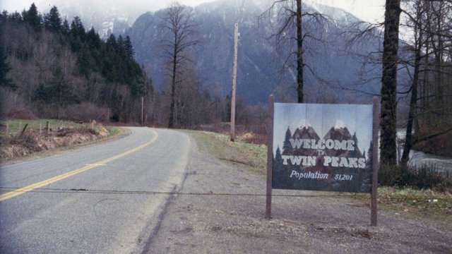 Γιατί το «Twin Peaks» είναι ίσως η σημαντικότερη σειρά στα χρονικά της σύγχρονης τηλεόρασης