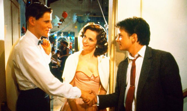 Δεν υπάρχει τρύπα στο σενάριο της «Επιστροφής στο Μέλλον» σύμφωνα με αυτόν που το έγραψε Δεν υπάρχει τρύπα στο σενάριο της «Επιστροφής στο Μέλλον» σύμφωνα με αυτόν που το έγραψε