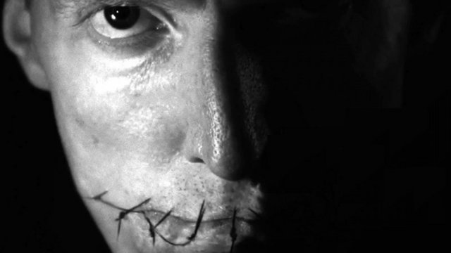 «Stranger»: Τι σκαρώνει πάλι ο Τζέι Τζέι Έιμπραμς; 