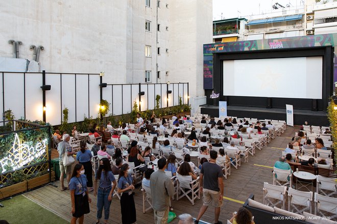 10o AOAFF: Μισέλ Πικολί και «Ο Μιλού τον Μάη» στην ταράτσα του Cine Άνεσις [photos]