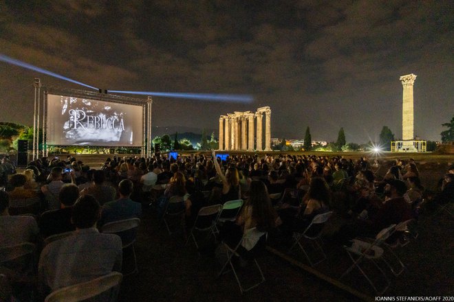 Μια βραδιά που θα θυμόμαστε για καιρό! 10o Athens Open Air Film Festival και  «Ρεβέκκα» στους Στύλους Ολυμπίου Διός