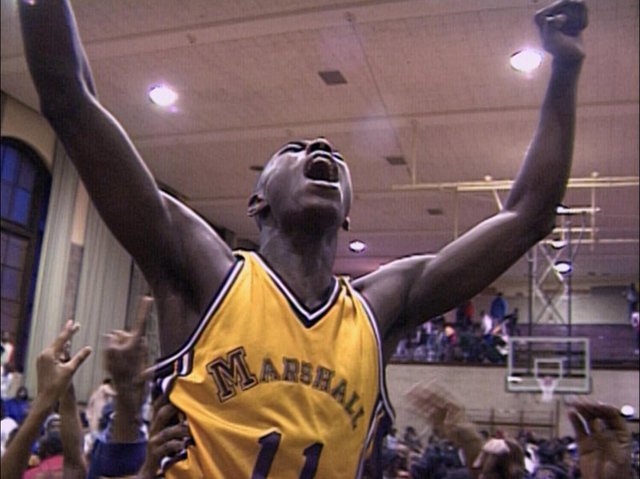 «Hoop Dreams» (1994) του Στιβ Τζέιμς