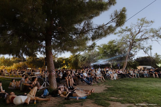 Καύσωνας στην Αθήνα, μα στην Ακαδημία Πλάτωνος είχε «Καιρό των Τσιγγάνων»