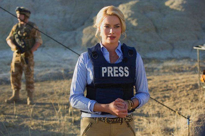 «Αμερικανίδα Ρεπόρτερ» (Whiskey Tango Foxtrot, 2016) των Γκλεν Φικάρα και Τζον Ρέκουα