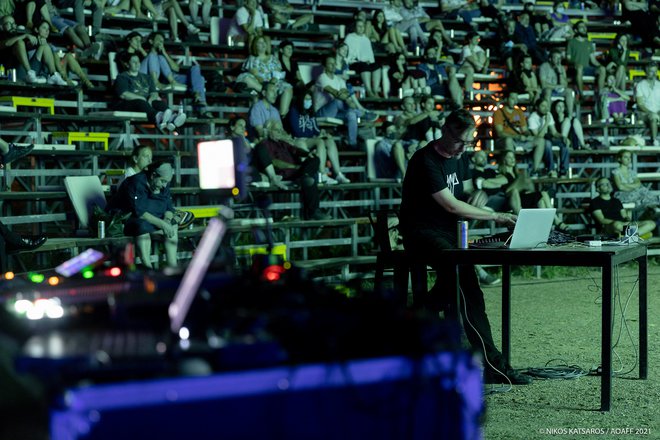 AOAFF 2021: Μαγευτική «Συμφωνία Τρόμου» με τον Νίκο Βελιώτη χθες βράδυ στην Ελευσίνα