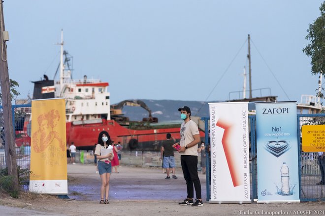 AOAFF: Το «Λιμάνι της Χάβρης» άραξε στην τοποθεσία «Γέφυρα» στο Καρνάγιο της Ελευσίνας