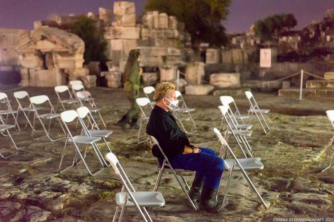 AOAFF: Μια μυσταγωγική προβολή και performance για την «Αγέλαστο Πέτρα» στην Ελευσίνα