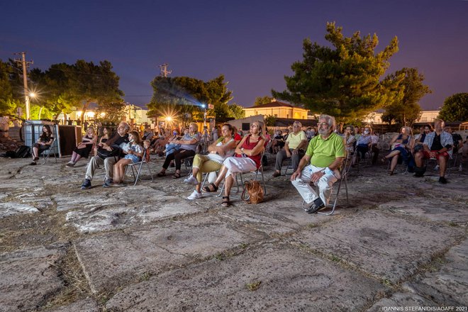 AOAFF: Μια μυσταγωγική προβολή και performance για την «Αγέλαστο Πέτρα» στην Ελευσίνα