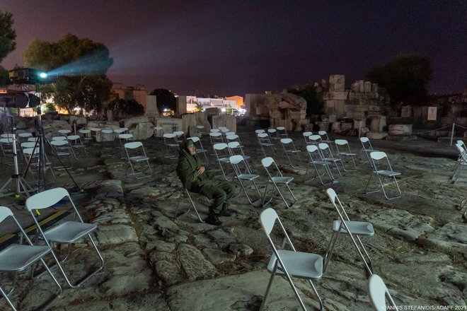 AOAFF: Μια μυσταγωγική προβολή και performance για την «Αγέλαστο Πέτρα» στην Ελευσίνα