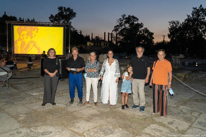Ο Μιχαήλ Μαρμαρινός και ο Φίλιππος Κουτσαφτής παρουσιάζουν την «Αγέλαστο Πέτρα» σε μια επετειακή, μοναδική διπλή προβολή