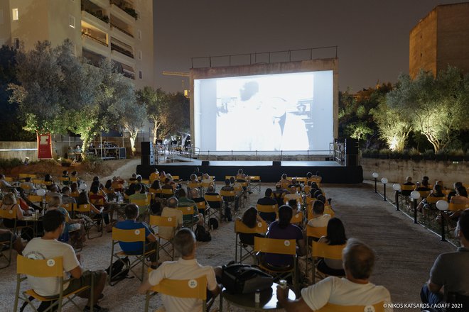 Φιλοξενώντας το 11ο AOAFF, ο ιστορικός θερινός ΑΒ άνοιξε συγκινητικά και πάλι τις πόρτες του στο σινεμά μετά από 31 χρόνια