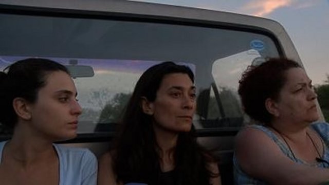 Εύα Μπιάνκο, Βικτόρια Ραπόσο και Αντέλα Σάντσες στο  Los Labios , των Σαντιάγο Λόσα και Ιβάν Φουντ.