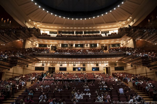 Let the show begin! Οι 27ες Νύχτες Πρεμιέρας έκαναν λαμπερή έναρξη στο Μέγαρο Μουσικής Αθηνών