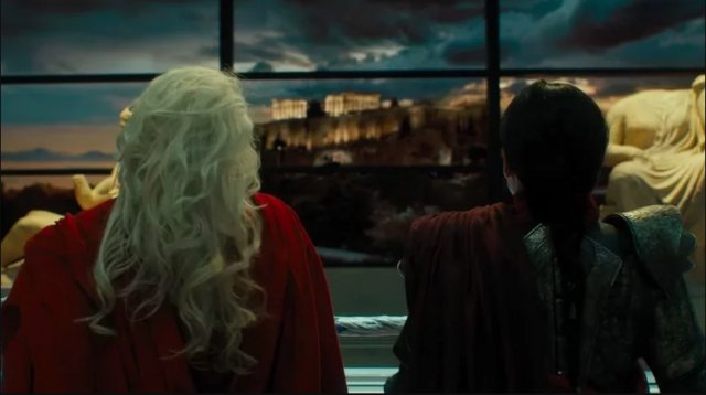 Teaser «Shazam: Η Οργή των Θεών»: Έλεν Μίρεν και Λούσι Λιού στο... μουσείο της Ακρόπολης;