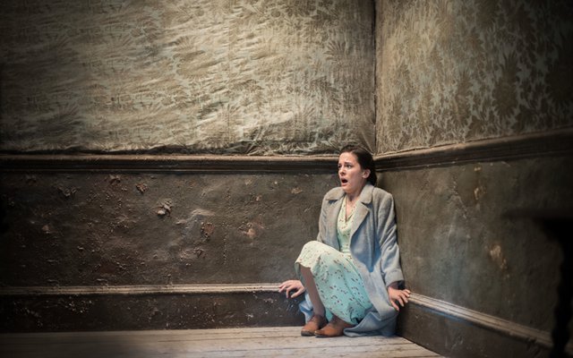 Η Γυναίκα με τα Μαύρα 2: Άγγελος Θανάτου