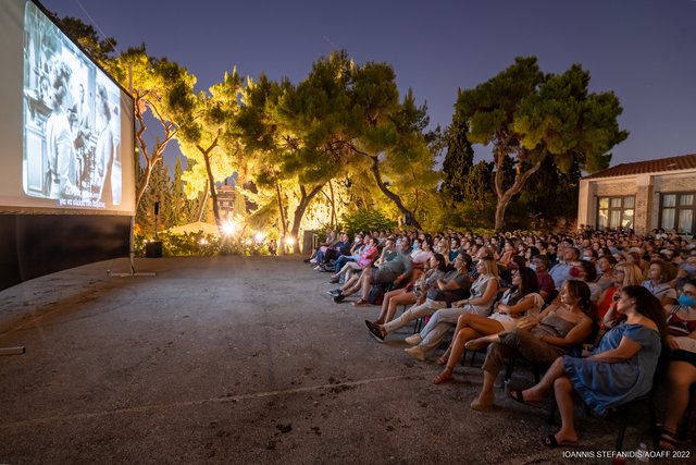 12ο AOAFF: Το «Καλοκαιρινό Φως» του Γκρεμιγιόν πλημμύρισε τον Κήπο της Γαλλικής Σχολής