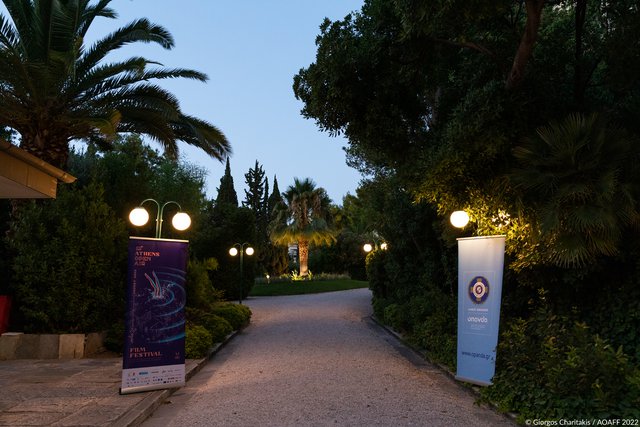 12ο AOAFF: Το «Οπωσδήποτε την Κυριακή» στον ειδυλλιακό κήπο της Γαλλικής Σχολής